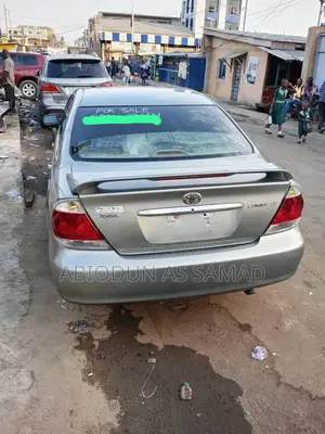 Toyota Camry LE 4dr Sedan (2.4L 4cyl 5A) 2006 Gray