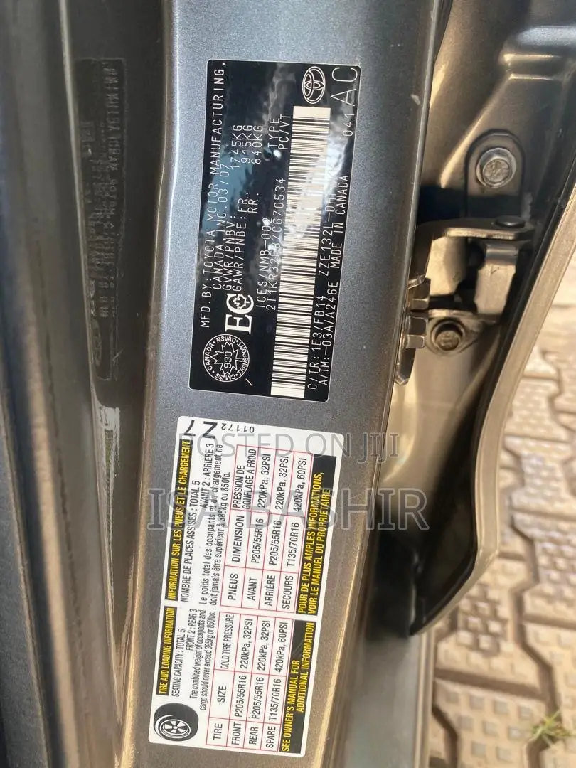 Toyota Matrix 2007 Gray
