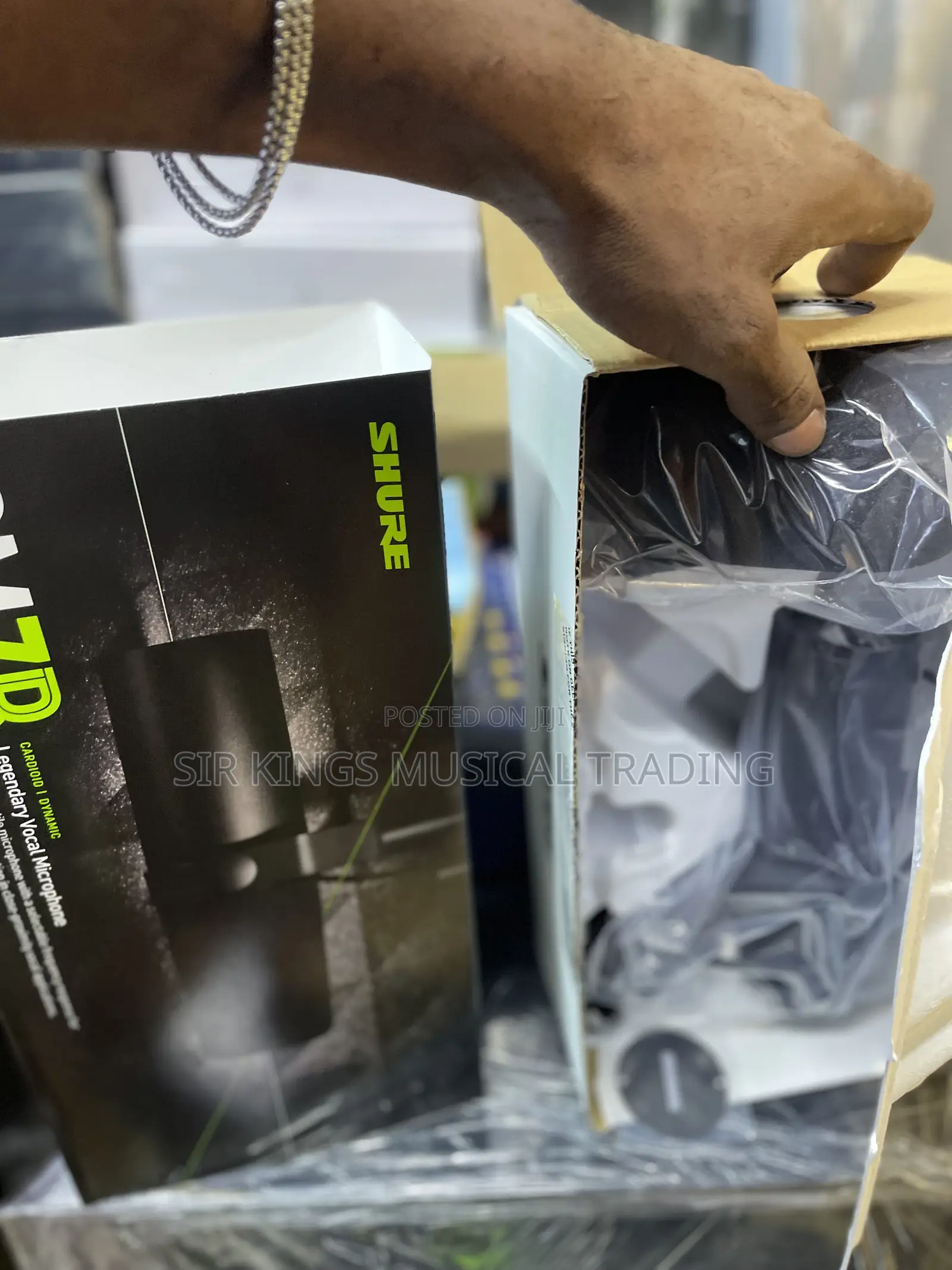 Shure Sm7b Professional Dynamic Microphone