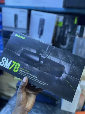 Shure Sm7b Professional Dynamic Microphone