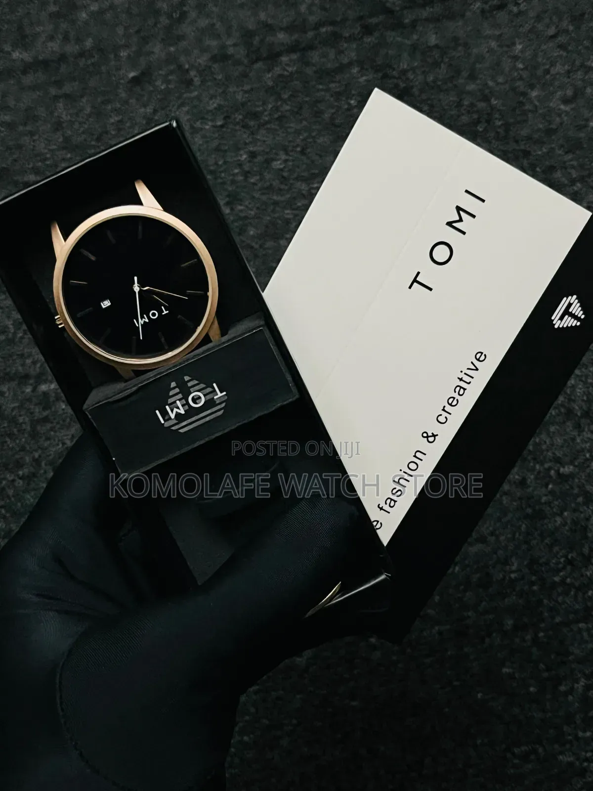 Tomi Simple Leather Analog Watch