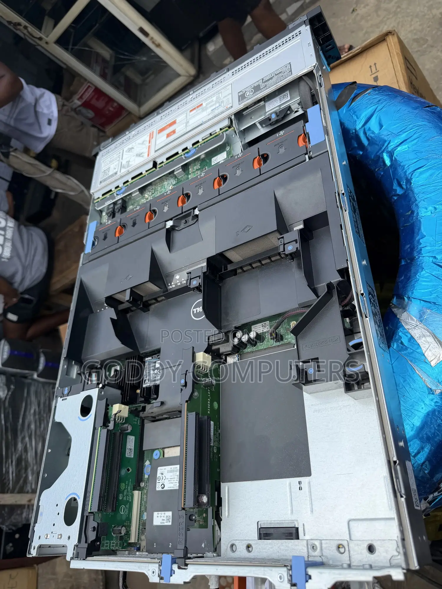 Server Dell PowerEdge R730 32GB Intel Xeon HDD 2T