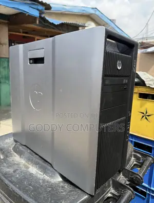 Desktop Computer HP Z820 64GB Intel Xeon HDD 1T