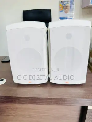Pair of High Quality JBL in and Outdoors Waterproof Hanging Speakers