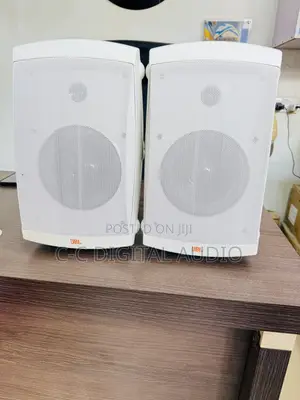 Pair of High Quality JBL in and Outdoors Waterproof Hanging Speakers