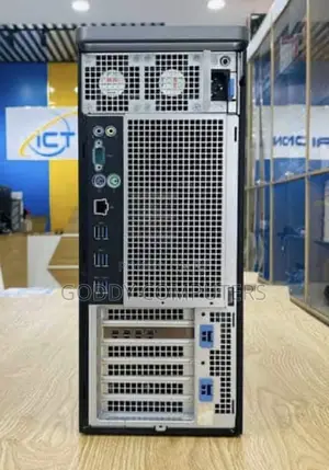 Desktop Computer Dell Precision 5820 64GB Intel Xeon SSD 512GB