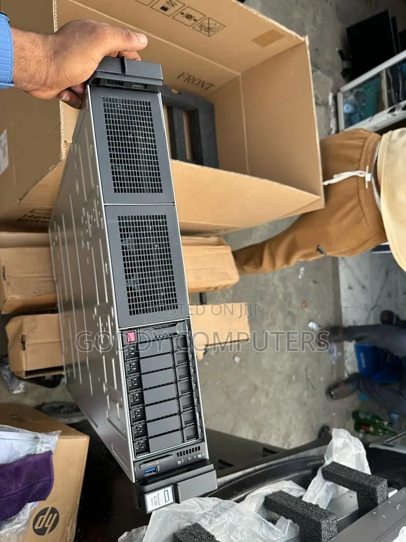 Server HP ProLiant DL380 Gen9 32GB Intel Xeon HDD 1T