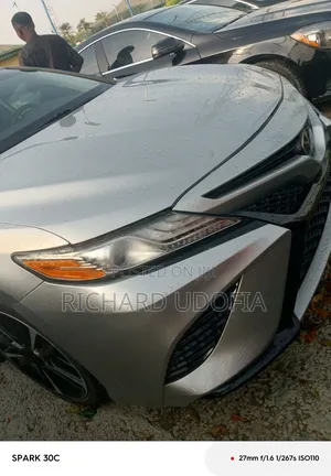 Toyota Camry XSE (2.5L 4cyl 8A) 2019 Silver