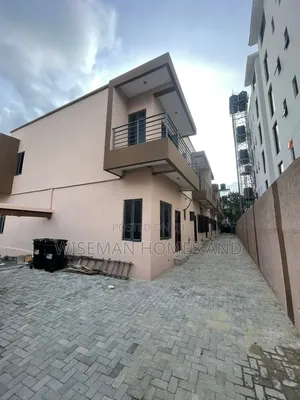 Mini Flat in Ikate Ilasan Lekki for rent