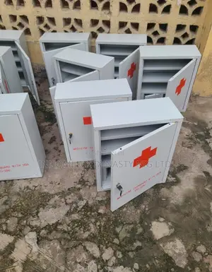 Medicine Cupboard With Dda (Po I Son)