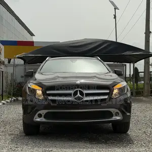 Mercedes-Benz GLA 250 2016 Brown