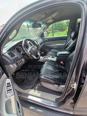 Toyota Tacoma Double Cab 4x2 PreRunner 2.7L 4-Cyl. 4-Speed Automatic