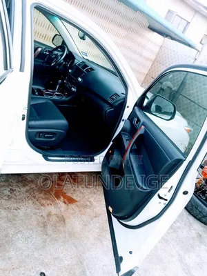 Toyota Highlander Limited 2012 White