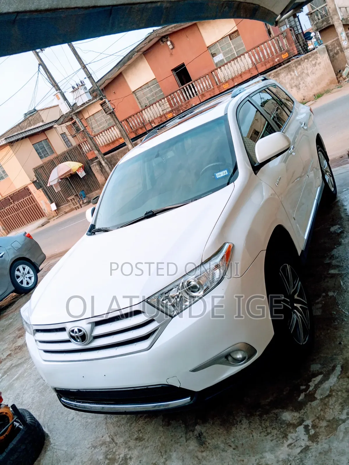 Toyota Highlander Limited 2012 White