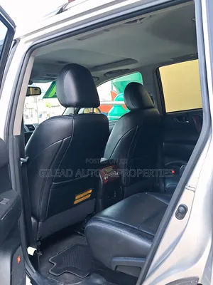 Toyota Highlander Limited 2012