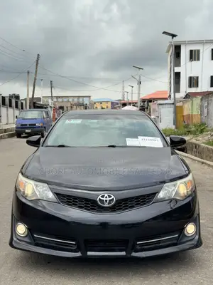 Toyota Camry SE 4dr Sedan (2.5L 4cyl 6A) 2013 Black