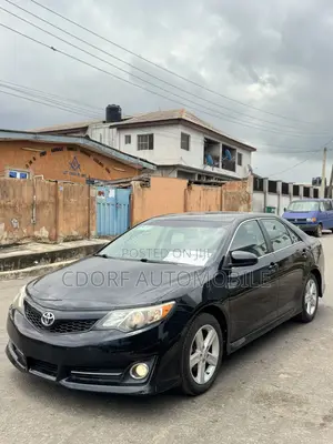Toyota Camry SE 4dr Sedan (2.5L 4cyl 6A) 2013 Black