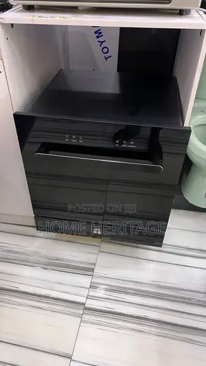 Luxury Dishwasher – Smart Kitchen Cleaning Solution