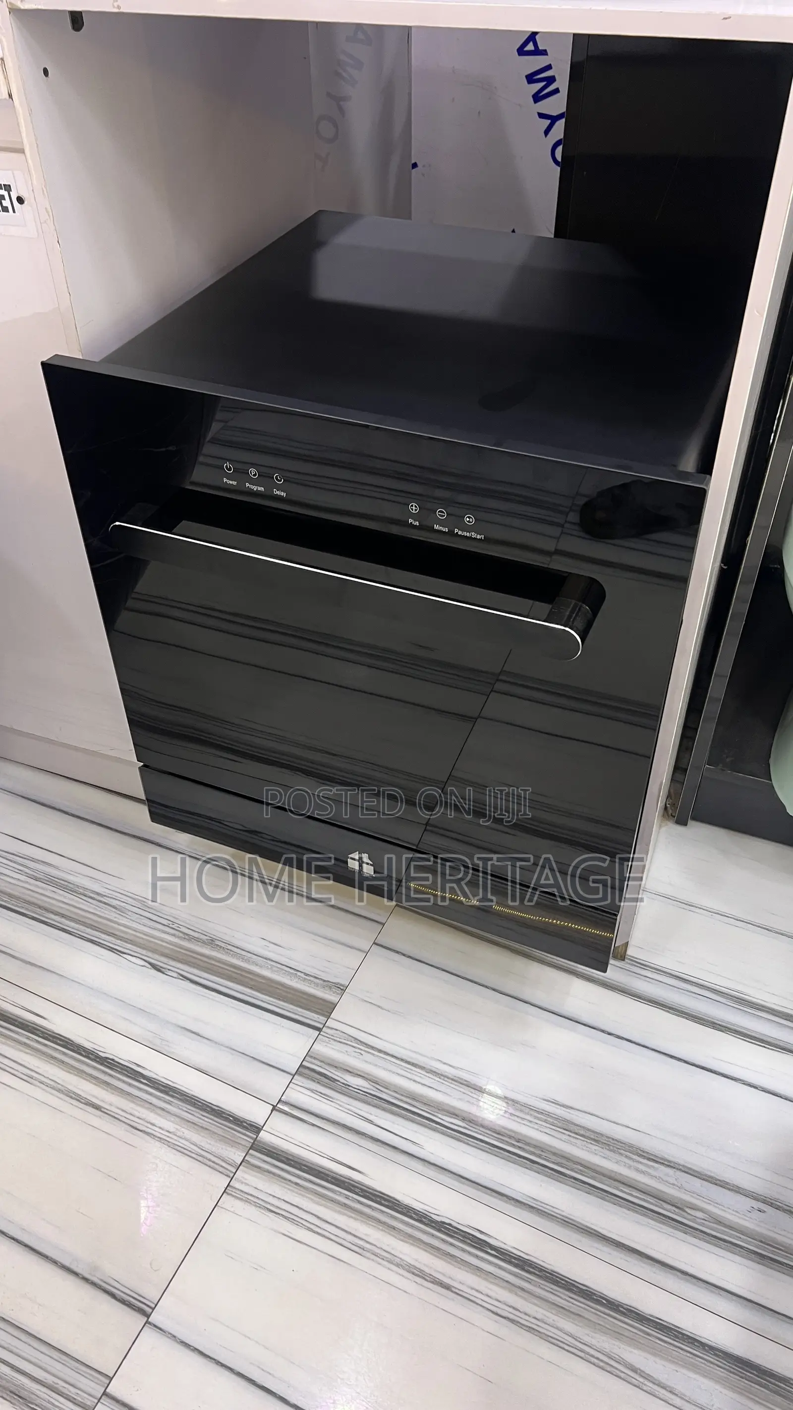 Luxury Dishwasher – Smart Kitchen Cleaning Solution