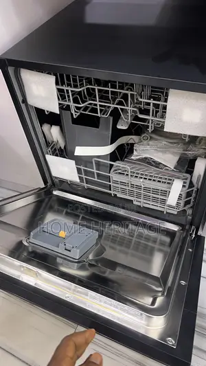 Luxury Dishwasher – Smart Kitchen Cleaning Solution