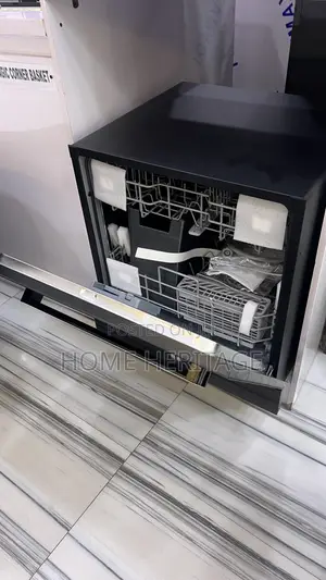 Luxury Dishwasher – Smart Kitchen Cleaning Solution