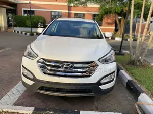 Hyundai Santa Fe Limited AWD 2016 White