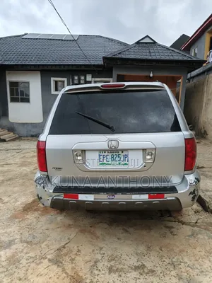 Honda Pilot 2004 Silver
