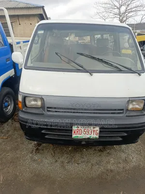 Toyota HiAce 1991 White