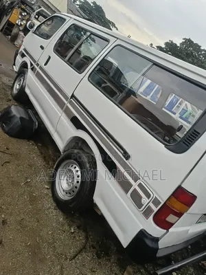 Toyota HiAce 1991 White