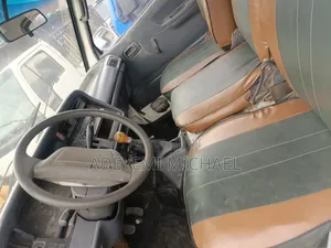 Toyota HiAce 1991 White