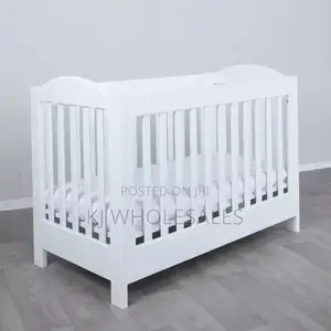 Luxurious Baby Cot