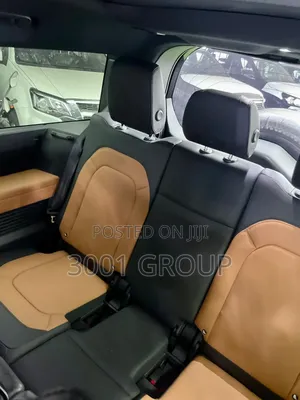 Land Rover Defender 2023 Black