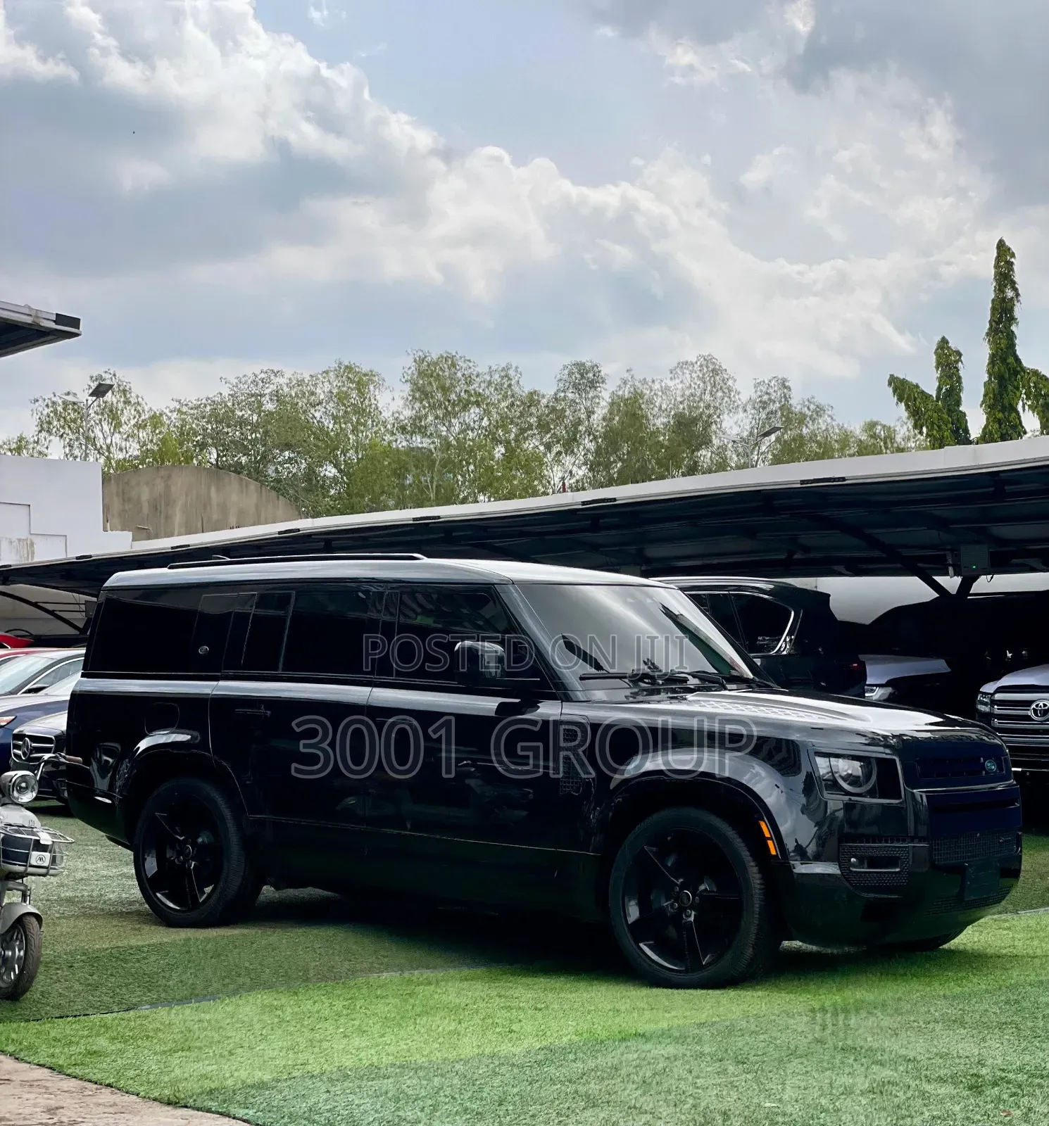 Land Rover Defender 2023 Black
