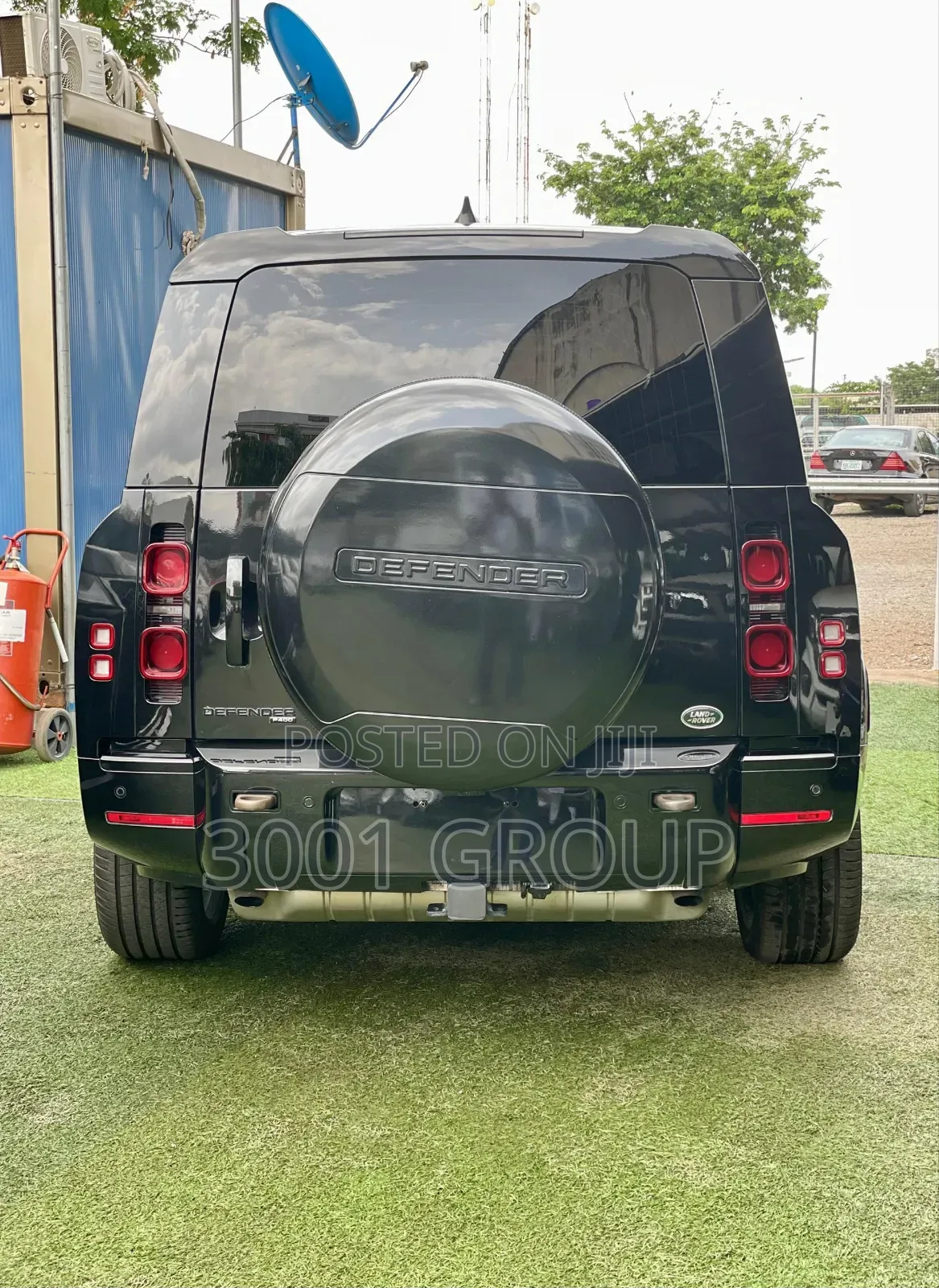 Land Rover Defender 2023 Black