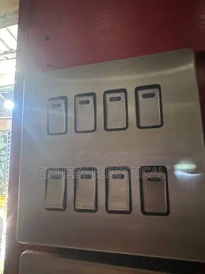 8-Gang Switch