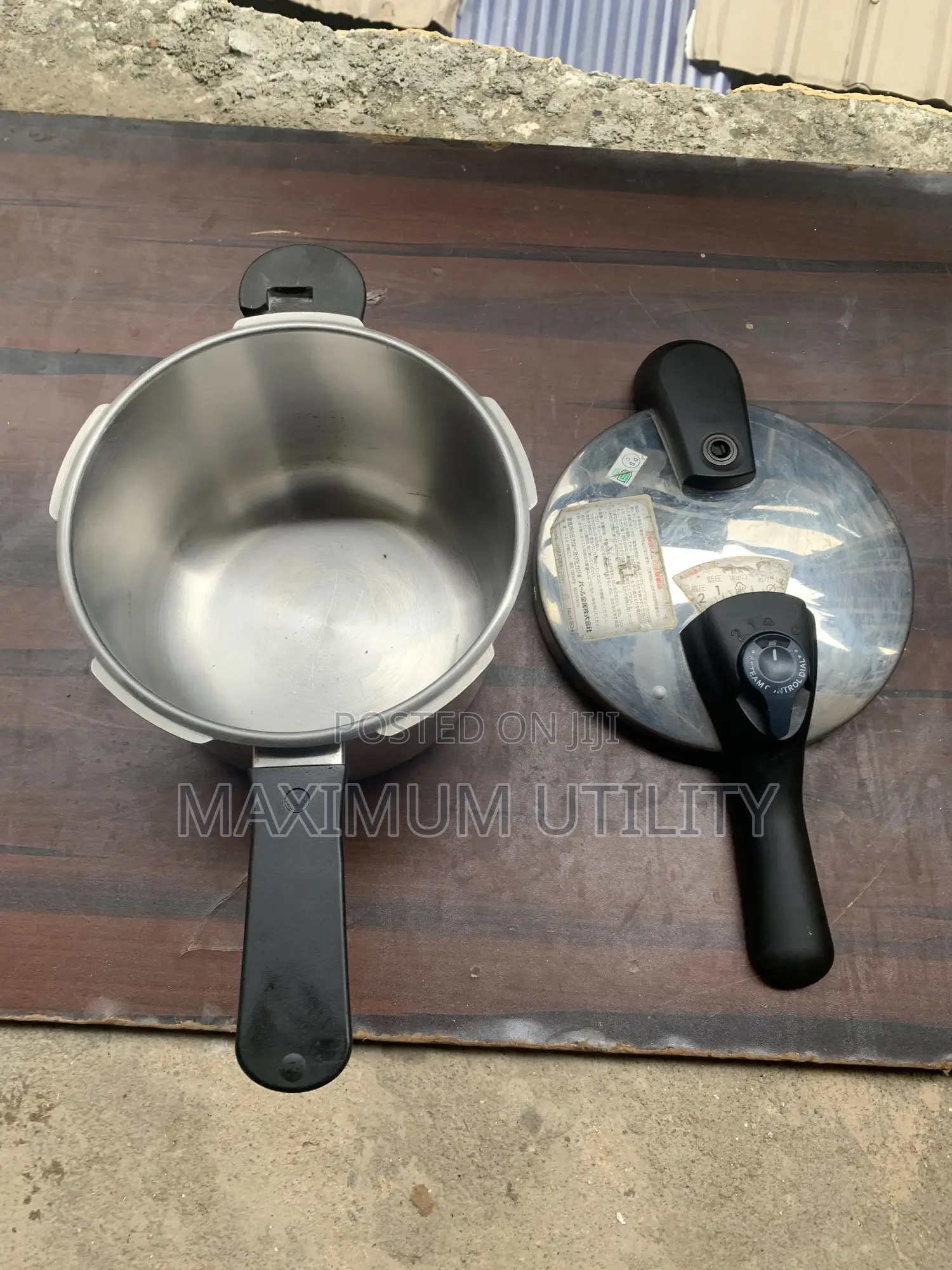 4.5 Liters Slide Open Pressure Pot