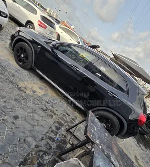 Mercedes-Benz GLA-Class 2016 Black