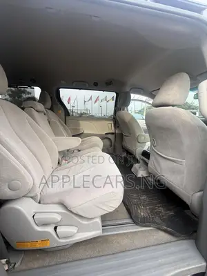 Toyota Sienna LE AWD 7-Passenger 2013 Gray