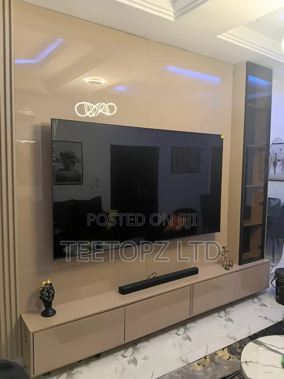 Tv Consoless