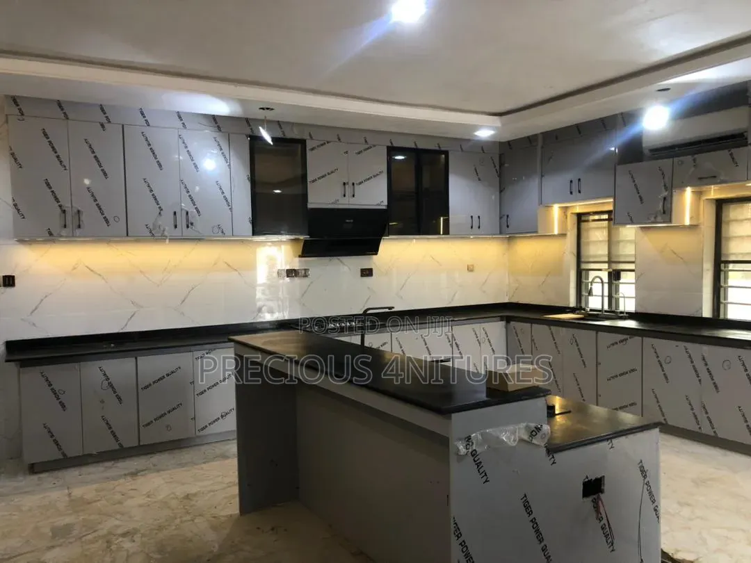 Kitchen Cabinet