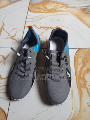 Unisex Sneakers