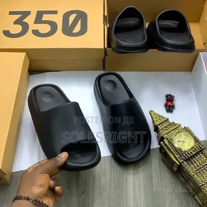 Unisex Yeezy Slides - Size 41--46 Available