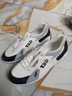 Unisex Sneakers