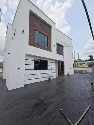 Furnished 4bdrm Duplex in Agodi for sale