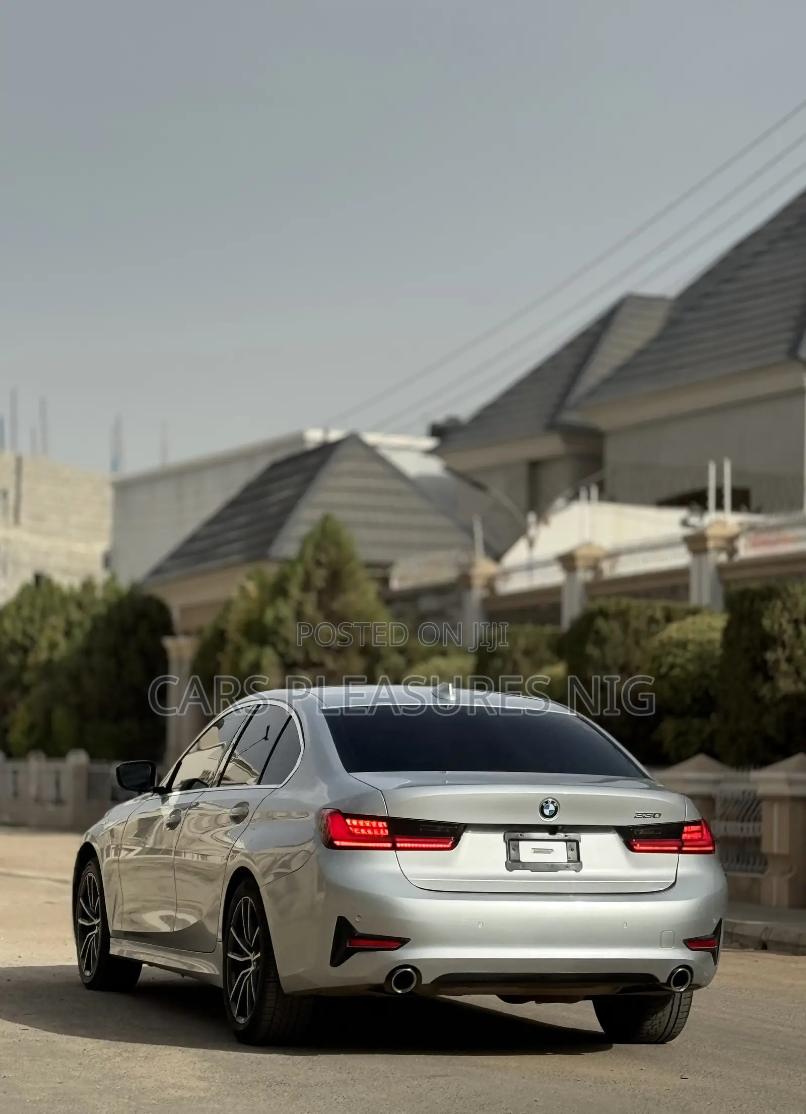 BMW 330i 2019 Silver