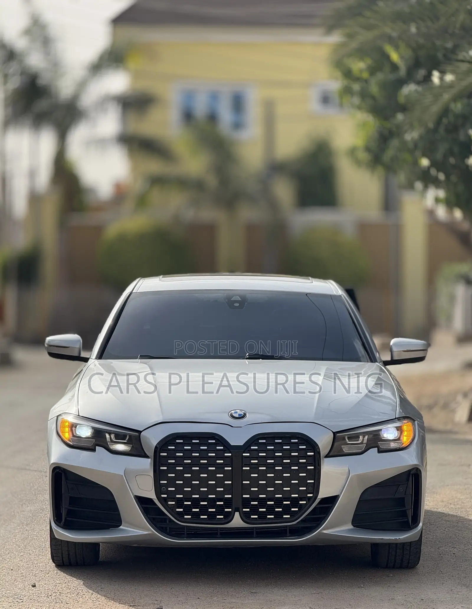 BMW 330i 2019 Silver