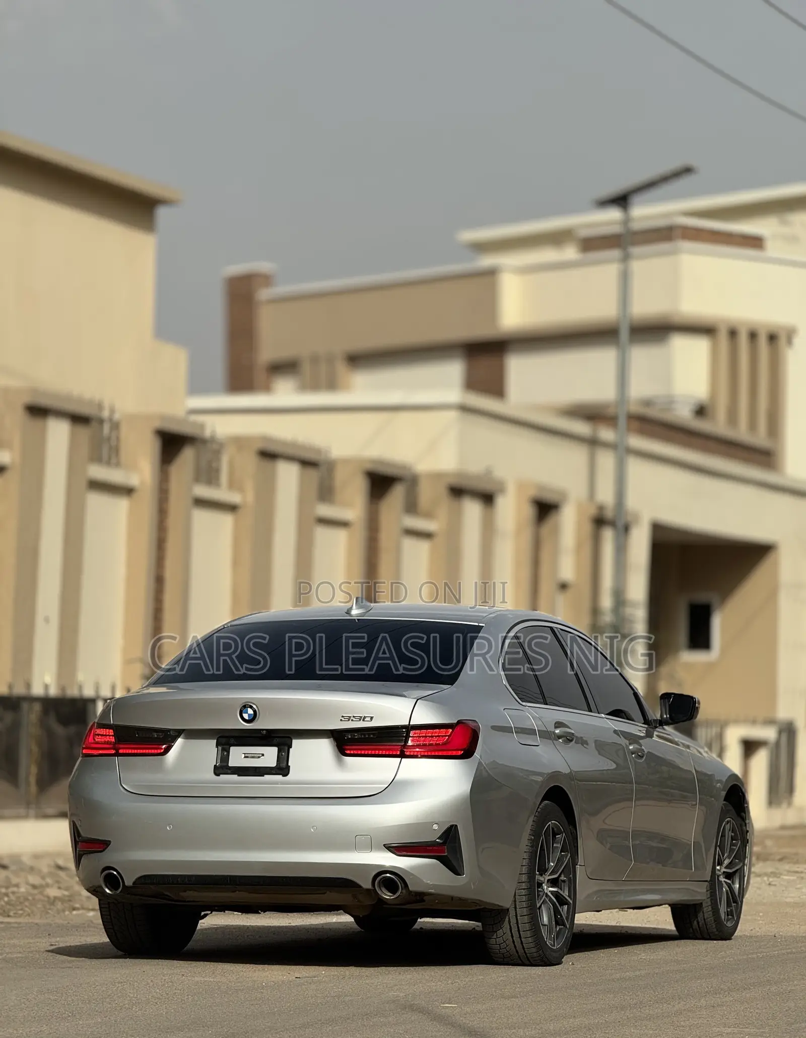 BMW 330i 2019 Silver