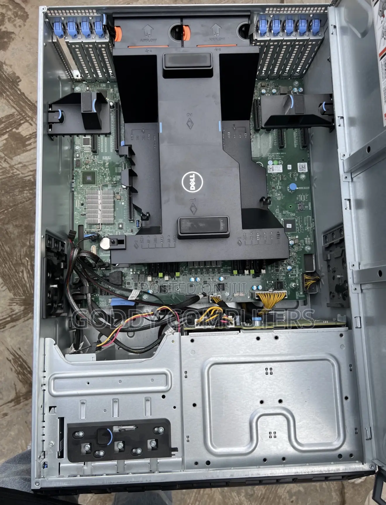 Server Dell PowerEdge T630 32GB Intel Xeon HDD 4T