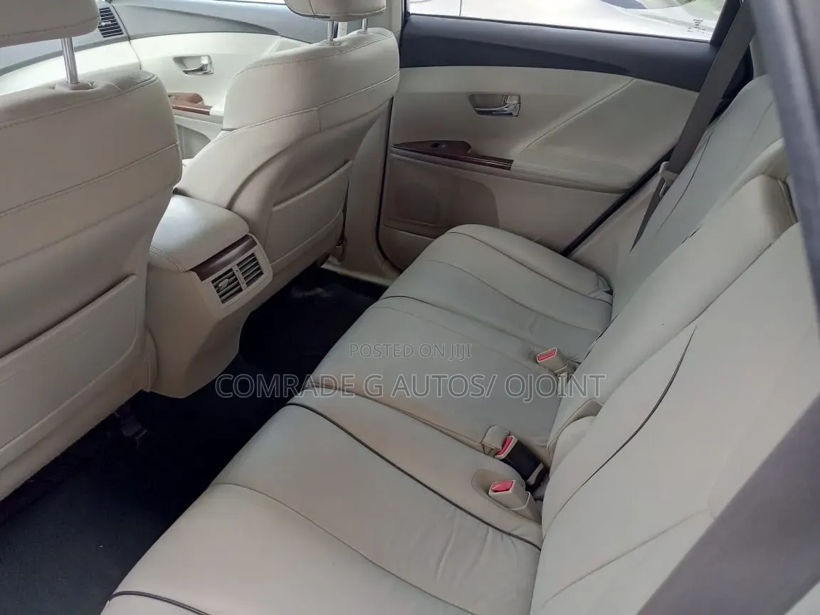 Toyota Venza XLE 2012 Black