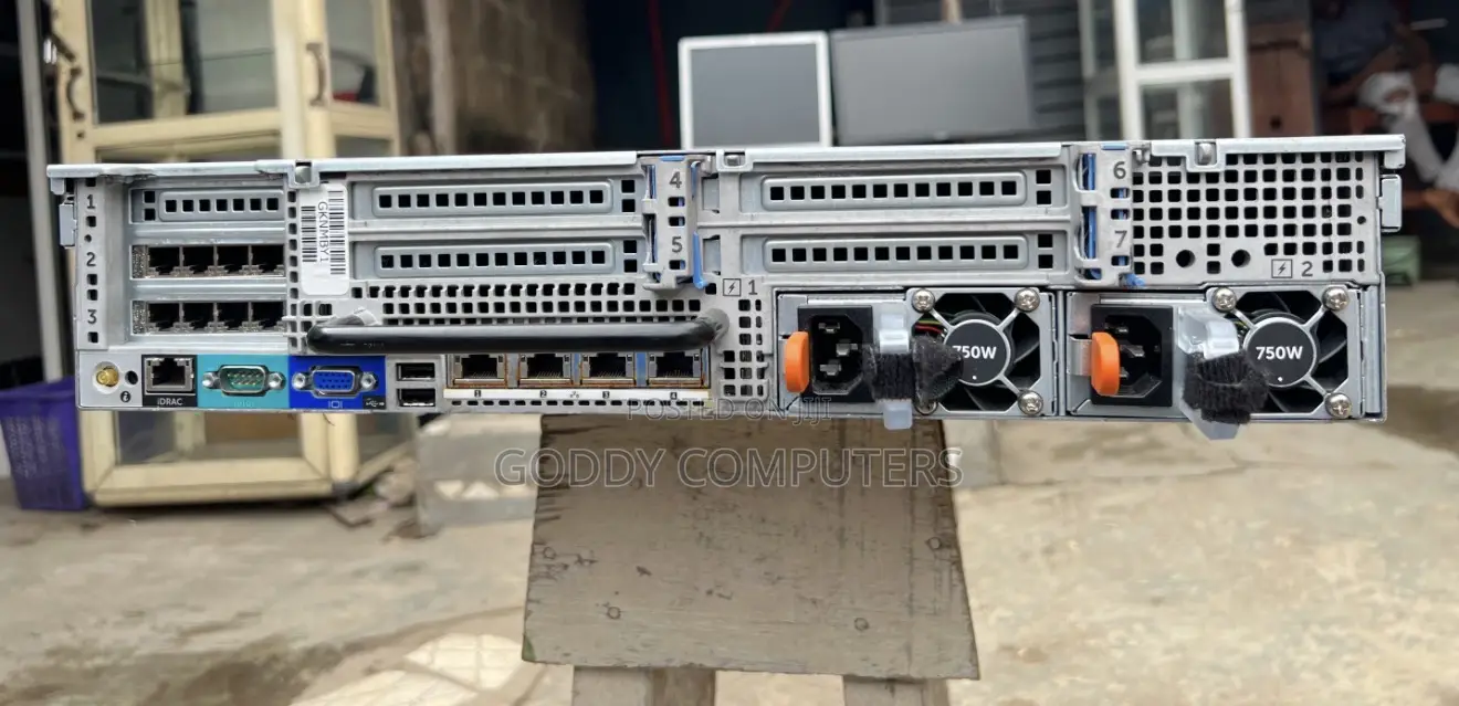 Server Dell PowerEdge R620 32GB Intel Xeon HDD 1T